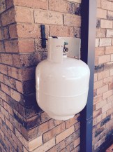 18144 - brick bracket (gas bottle)